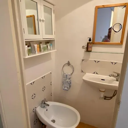 Semesterbostad La Maisonnette D'agel Agel