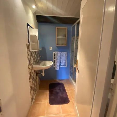 Semesterbostad La Maisonnette D'agel Agel